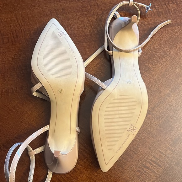 INC International Concepts Pumps - Picture 5 of 5